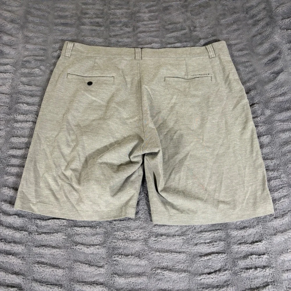 TravisMathew Beck Hybrid Golf Shorts Mens 38 Sage Green Heathered 4-Way Stretch - Picture 2 of 7